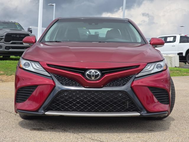 Used 2018 Toyota Camry XSE FWD image 3