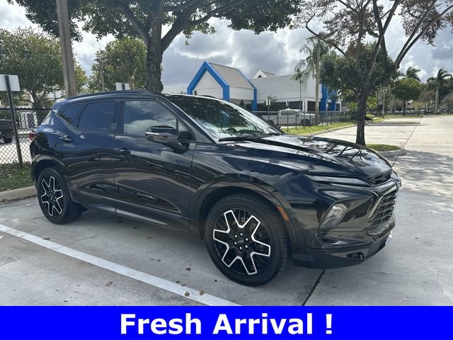 Certified 2025 Chevrolet Blazer RS w/ Driver Confidence II Package image 40