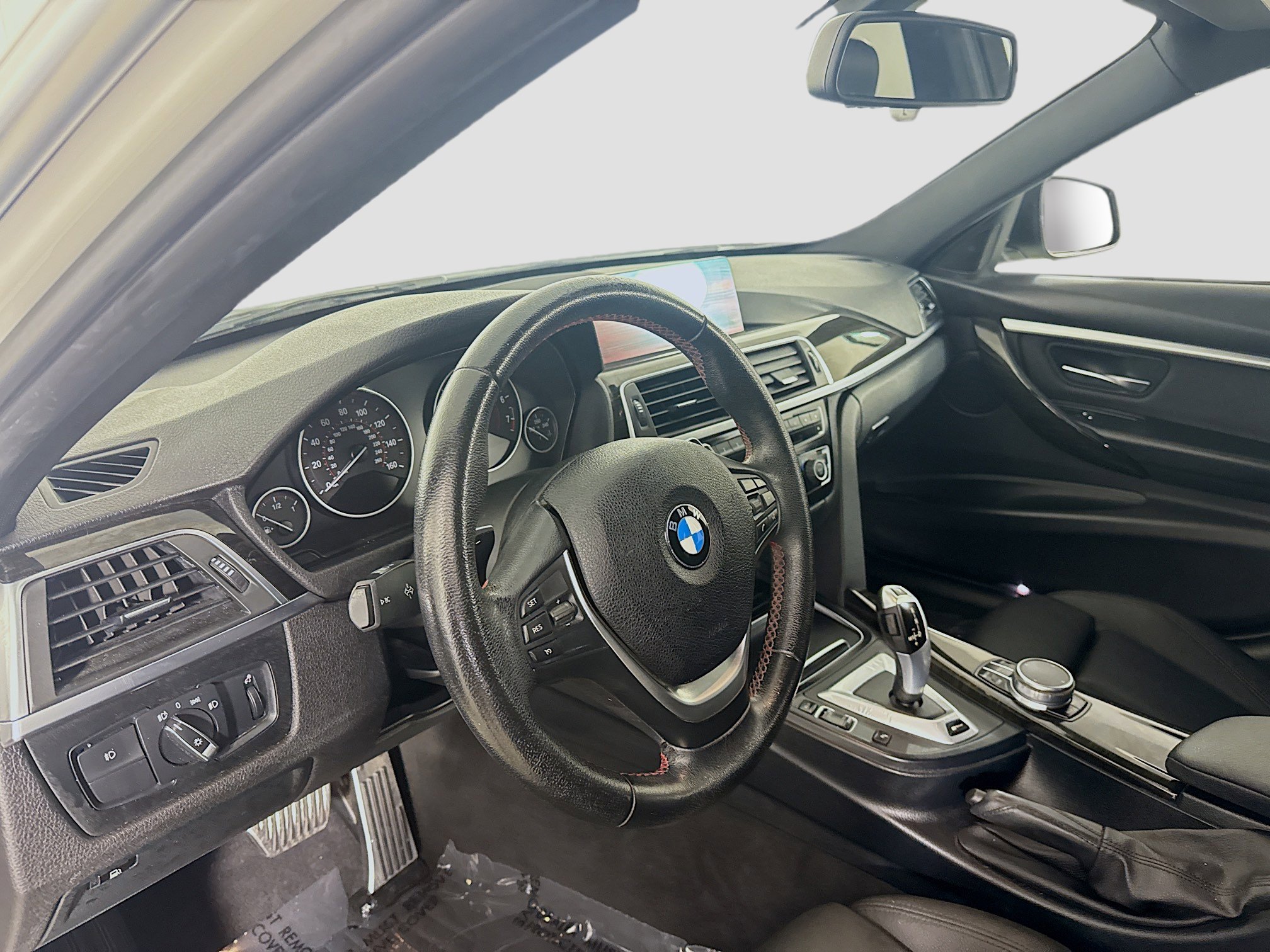 Used 2017 BMW 330e image 23