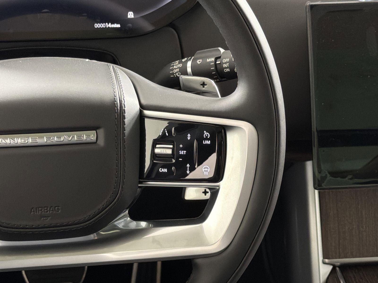 New 2026 Land Rover Range Rover Long Wheelbase SE image 13