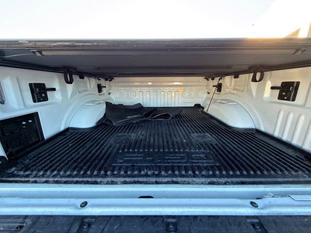 Used 2022 Ford F150 Lightning Platinum image 13