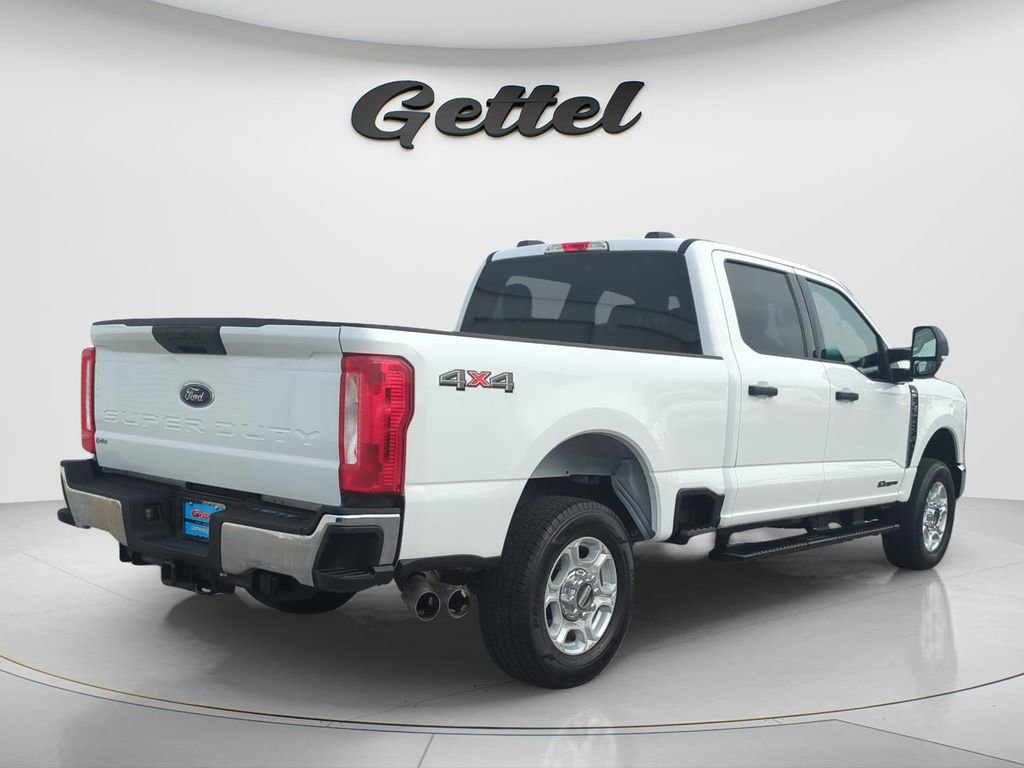 Used 2025 Ford F250 XLT image 4