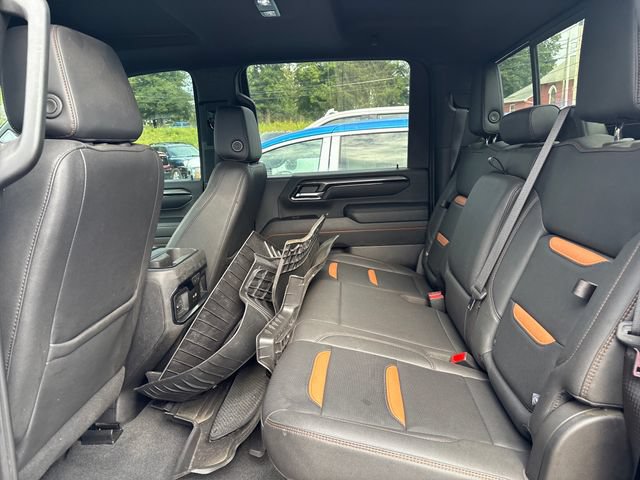 Used 2024 GMC Sierra 2500 AT4 w/ Technology Package AWD/4WD image 9