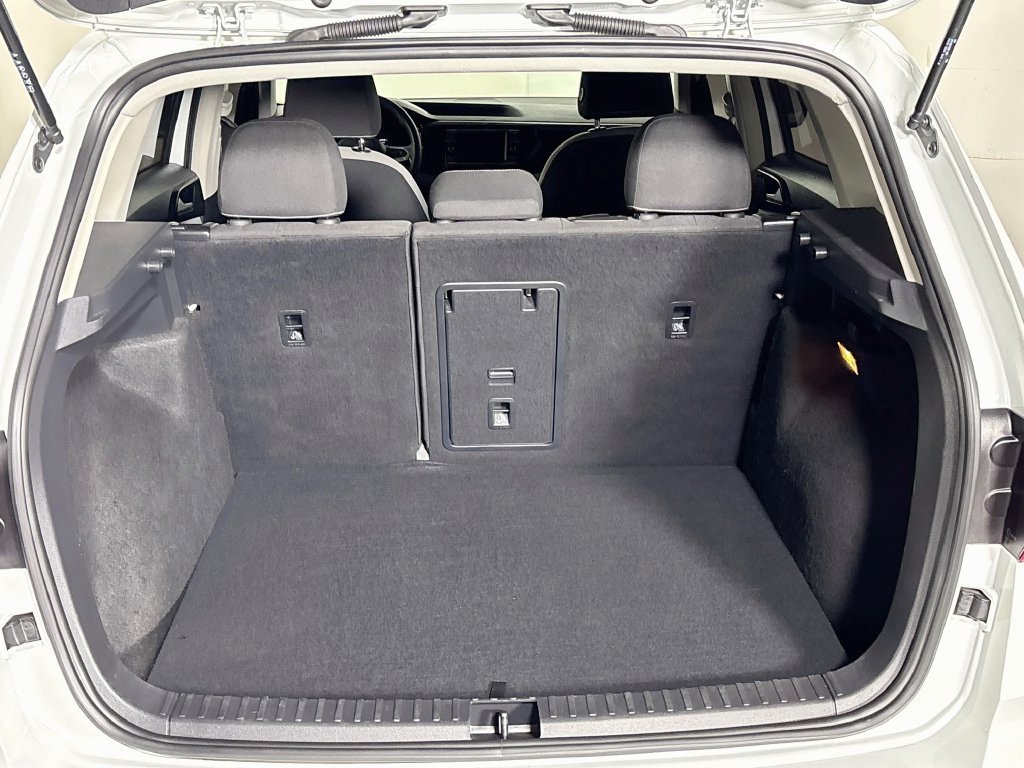 Certified 2022 Volkswagen Taos S AWD/4WD image 21