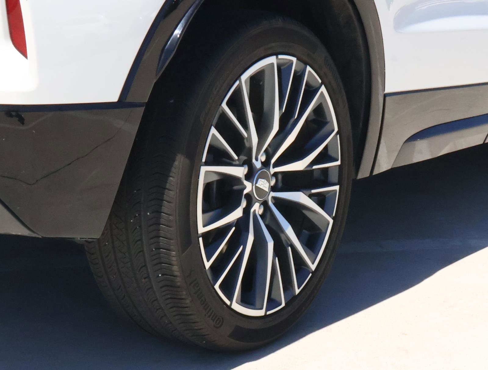 Certified 2024 Cadillac XT4 Sport FWD image 12