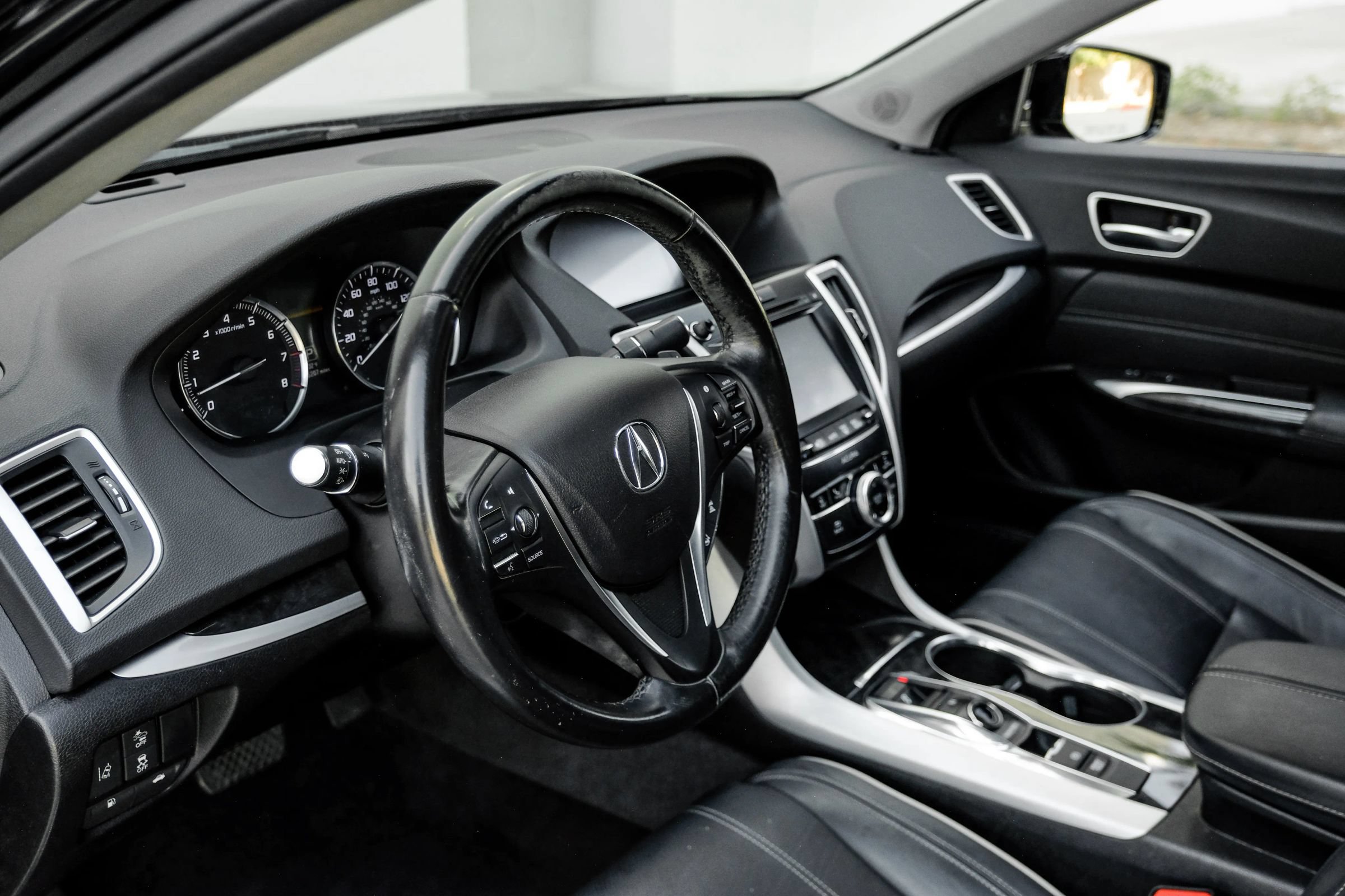 Used 2019 Acura TLX w/ Technology Package FWD image 24