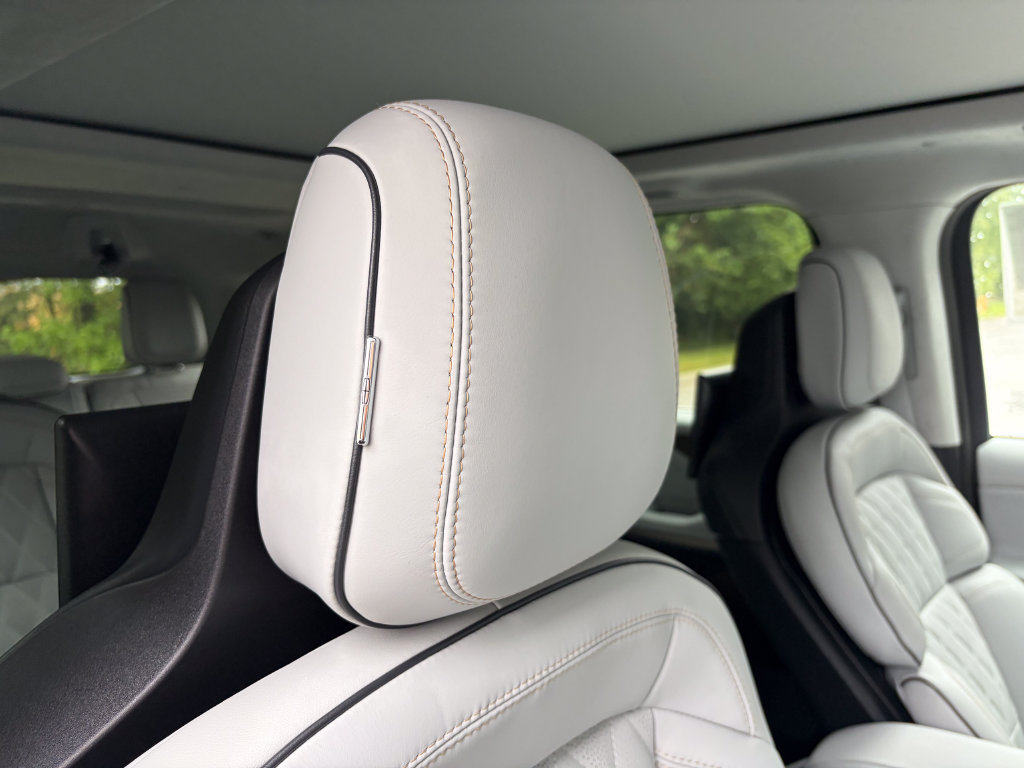 New 2027 Lincoln Navigator Black Label AWD/4WD image 43
