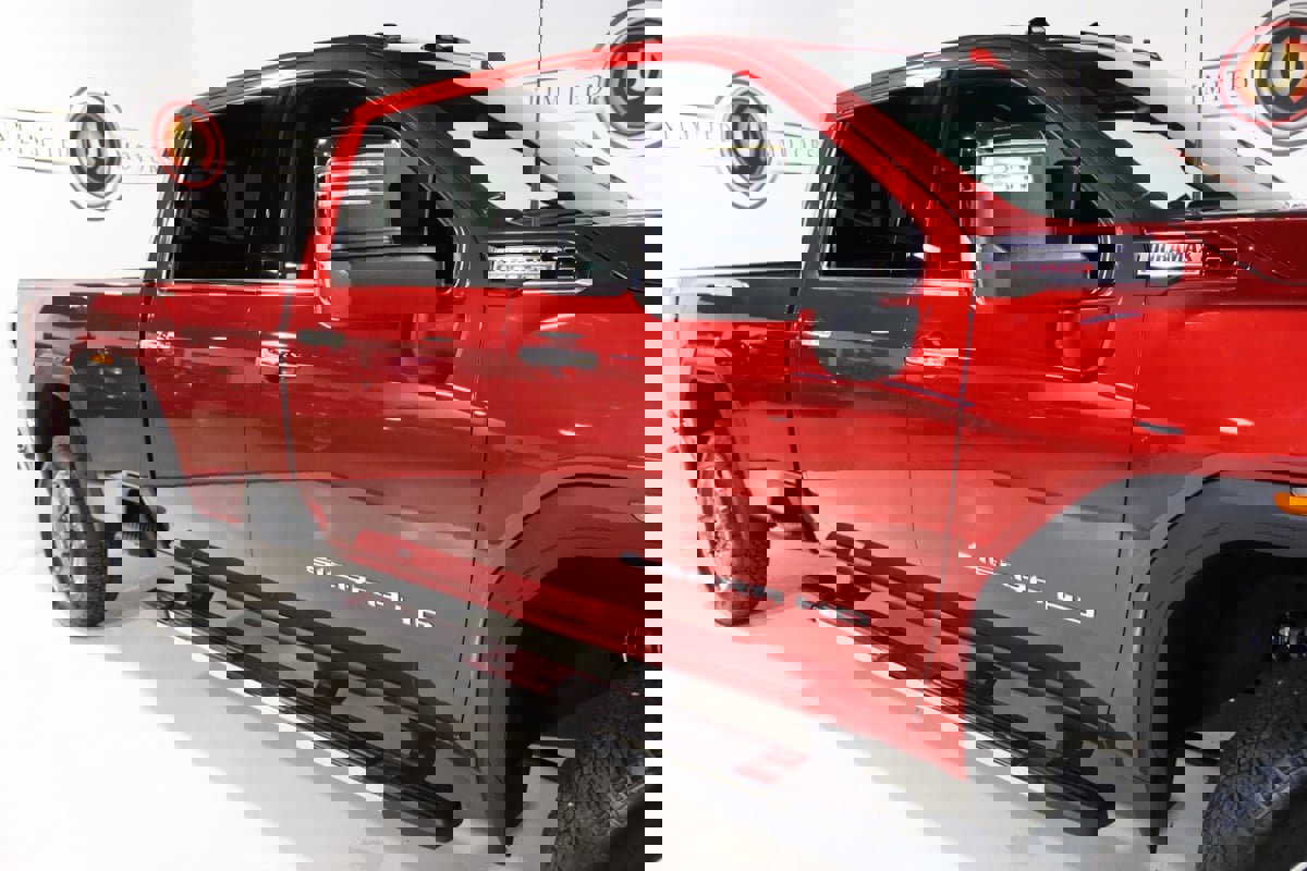 Used 2025 GMC Sierra 3500 SLT w/ SLT Premium Package image 87