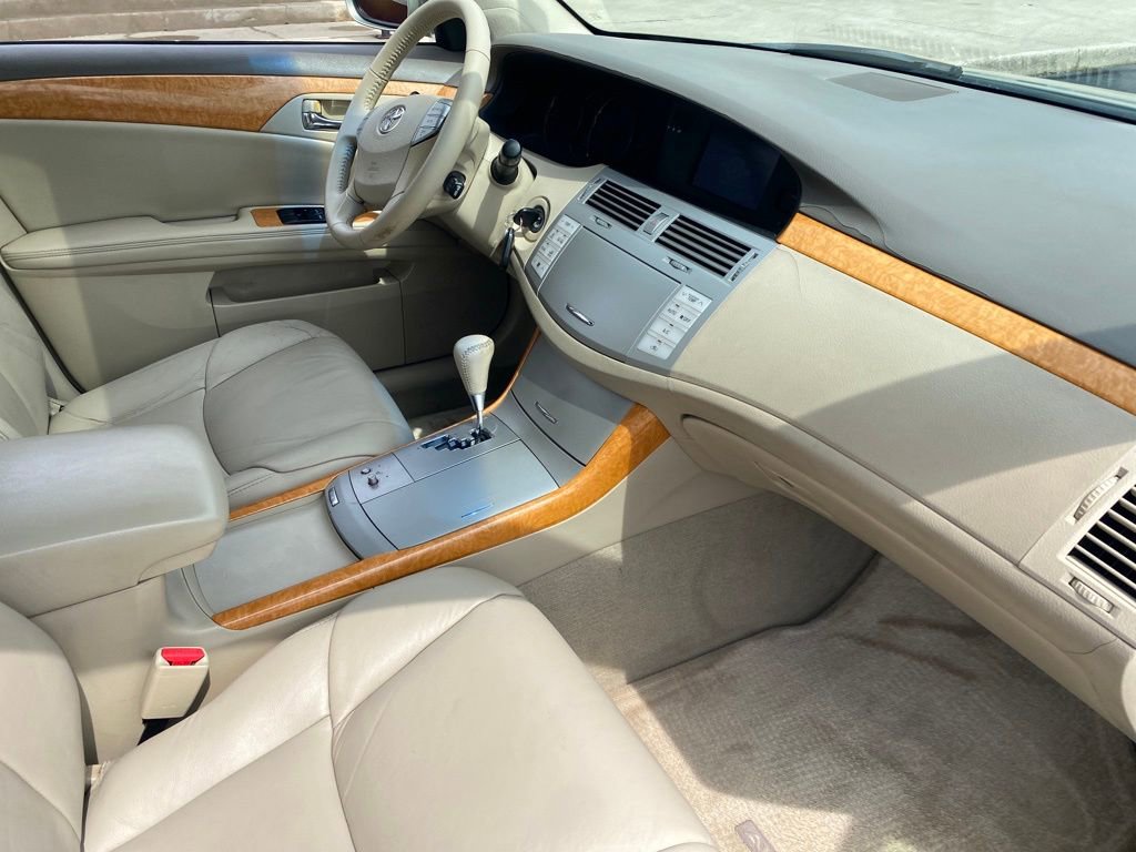 Used 2006 Toyota Avalon XLS image 7