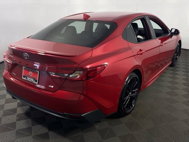 Used 2025 Toyota Camry SE FWD image 8