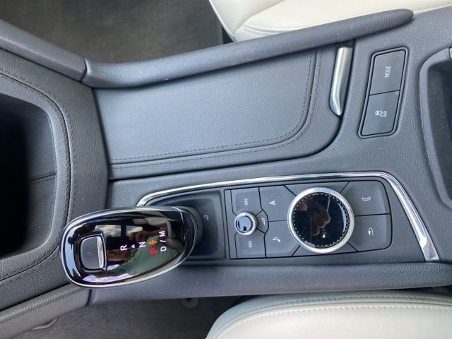 Used 2024 Cadillac XT6 Sport w/ Technology Package AWD/4WD image 25