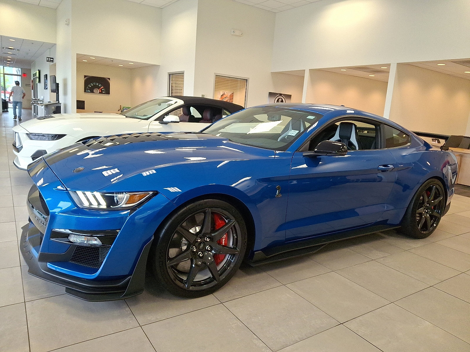 Certified 2021 Ford Mustang Shelby GT500 w/ Carbon Fiber Track Pack image 6