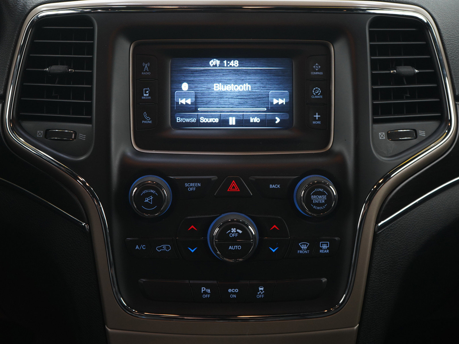Used 2014 Jeep Grand Cherokee Limited AWD/4WD image 20