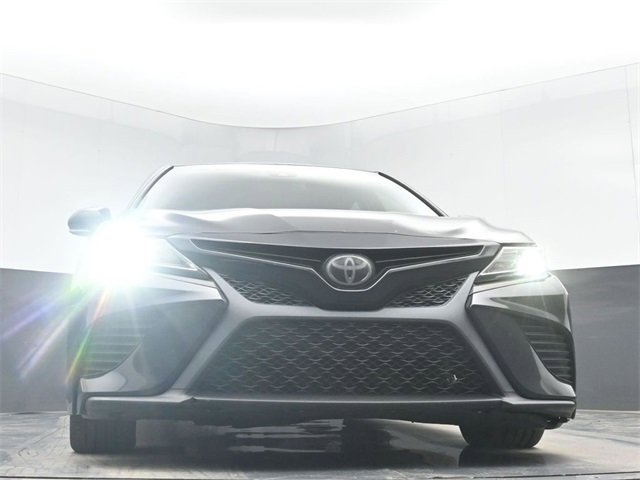 Used 2018 Toyota Camry L image 41