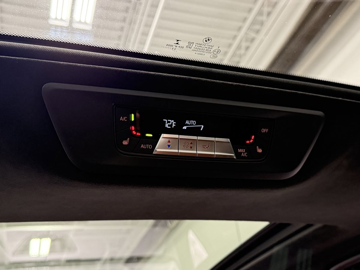 Used 2023 BMW X7 M60i image 48