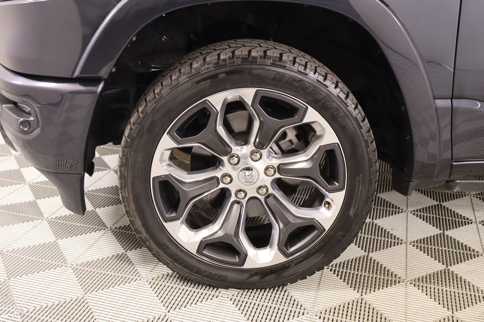 Used 2020 RAM 1500 Limited AWD/4WD image 19