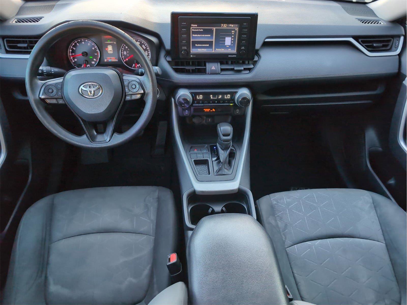 Used 2021 Toyota RAV4 XLE image 25