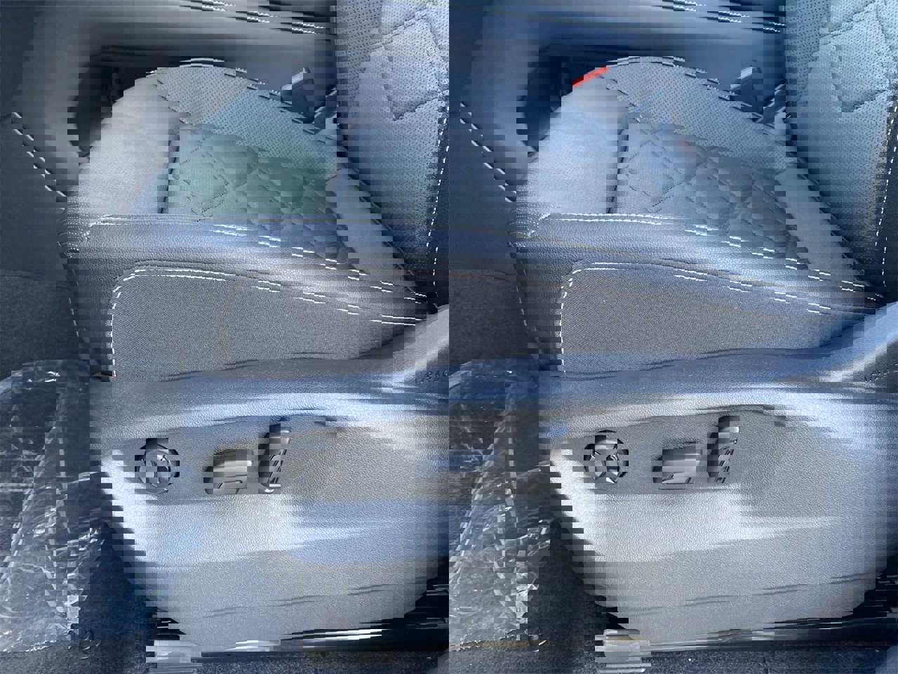 New 2026 Volkswagen Atlas SE image 16