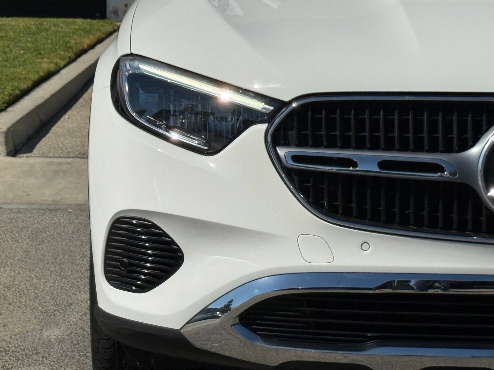Used 2025 Mercedes-Benz GLC 300 image 7