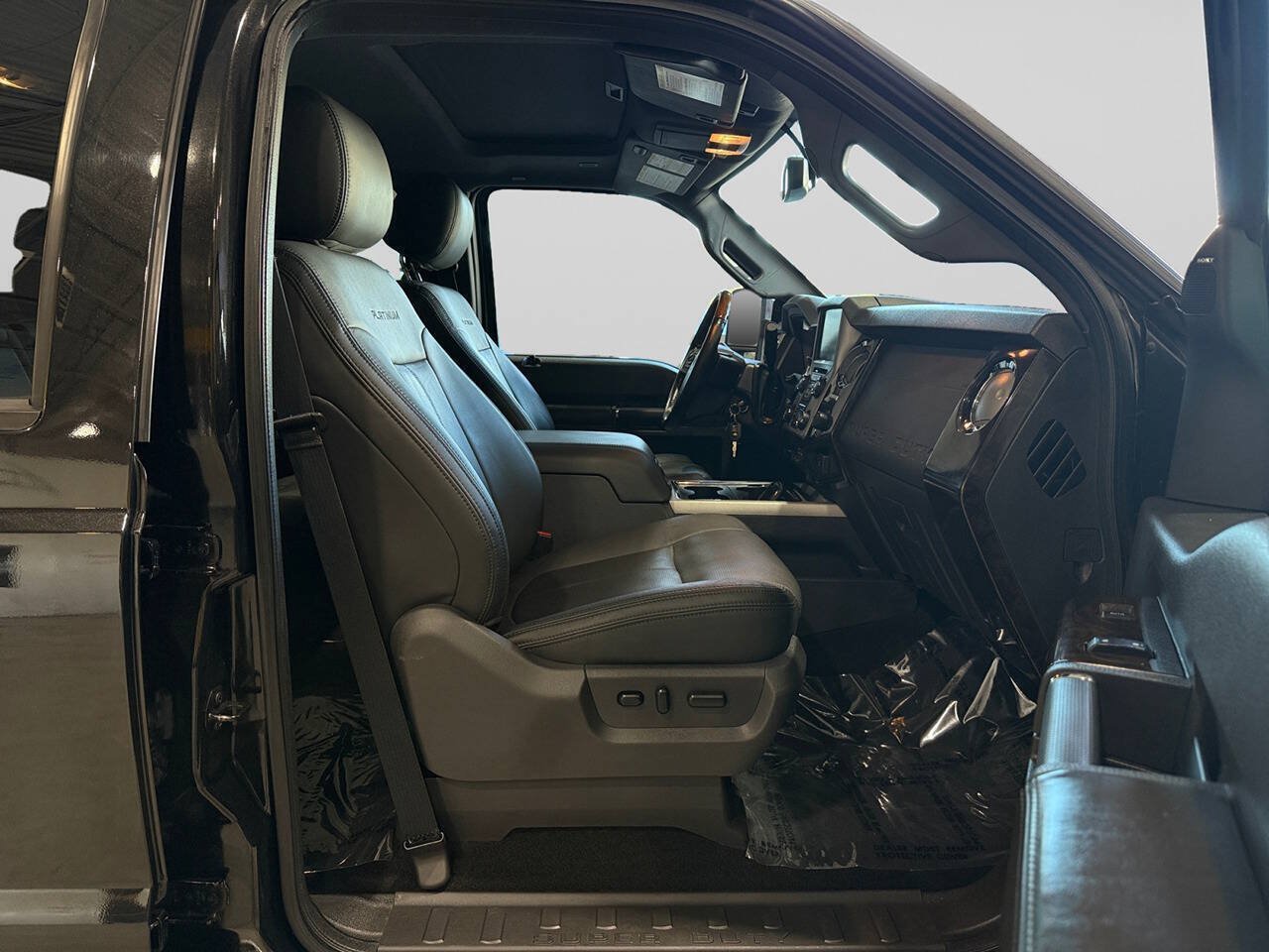 Used 2015 Ford F350 Platinum AWD/4WD image 15