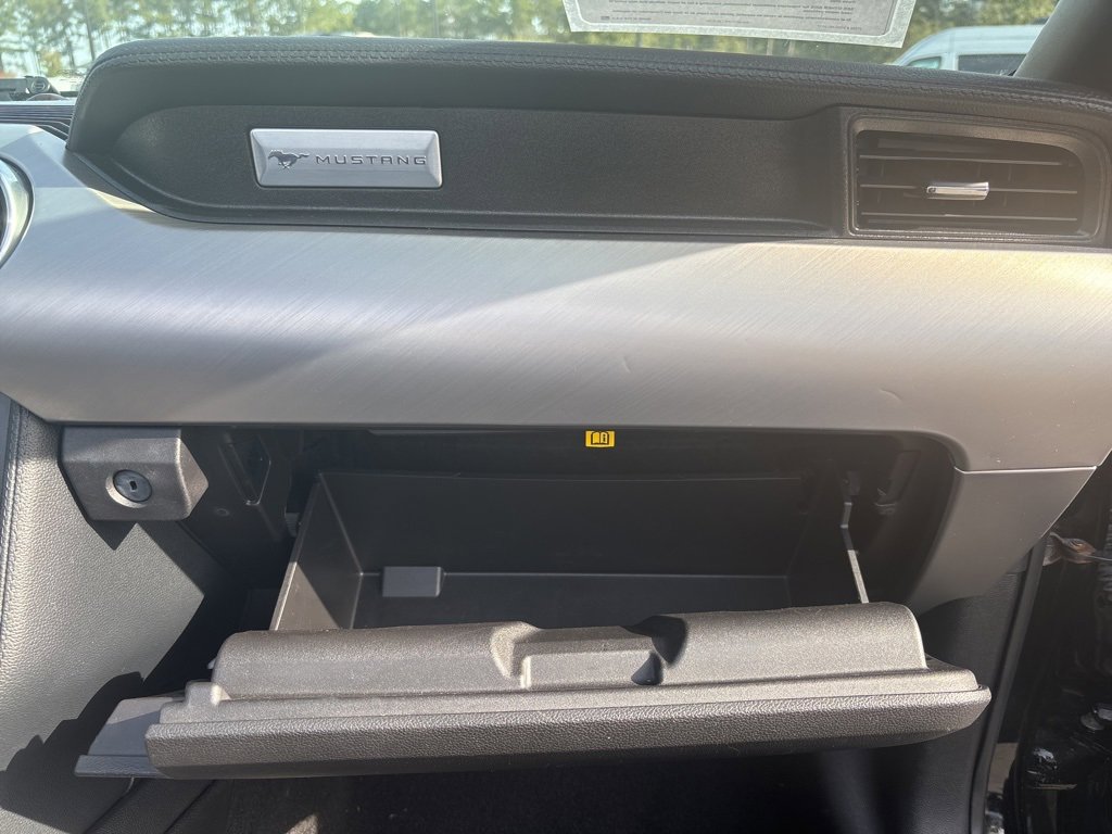 Used 2019 Ford Mustang Premium image 25