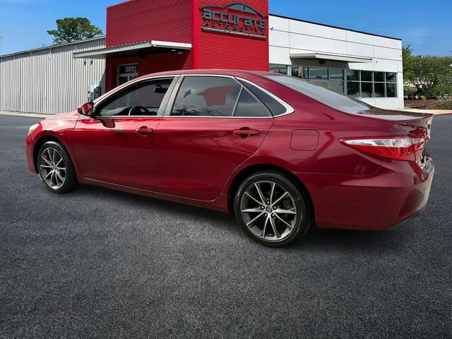 Used 2015 Toyota Camry XSE image 3