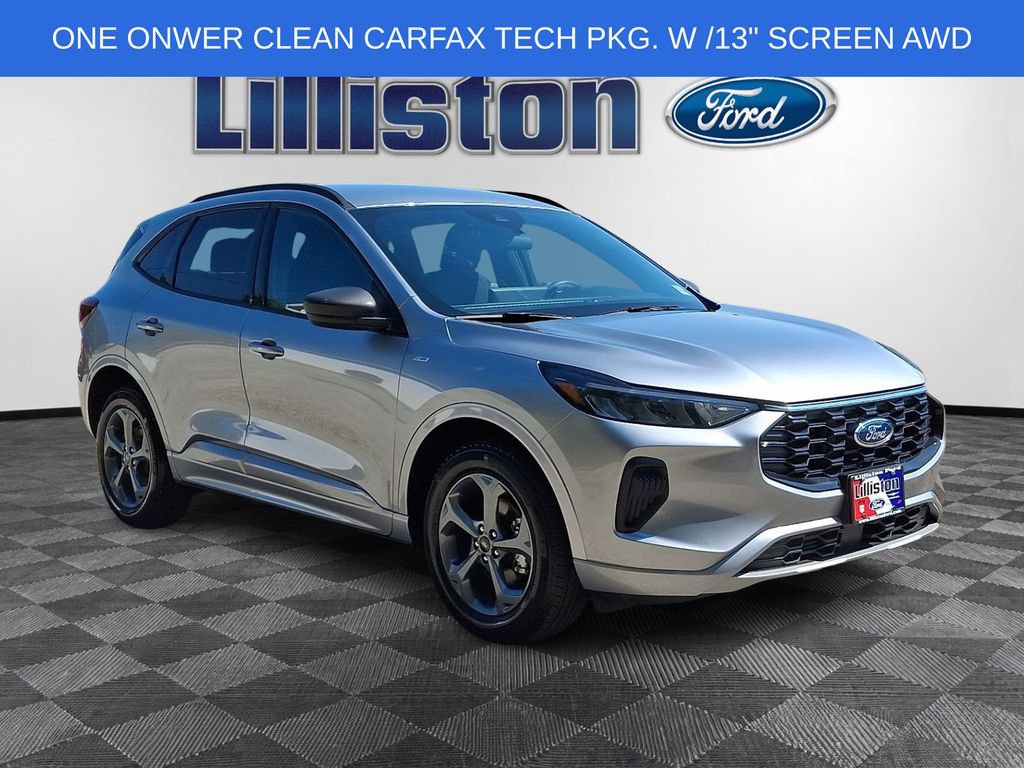 Used 2023 Ford Escape ST-Line w/ Tech Pack #1 AWD/4WD image 3