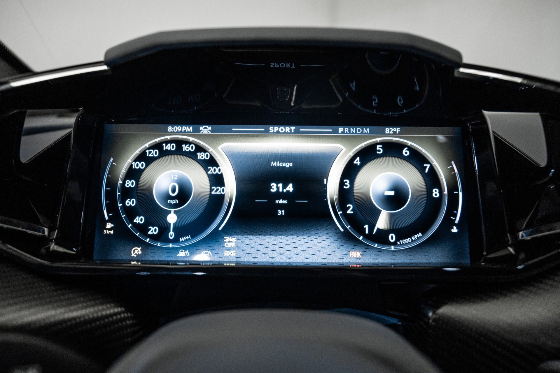 New 2026 Aston Martin V8 Vantage Coupe image 6