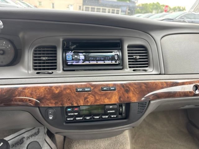 Used 2010 Mercury Grand Marquis LS RWD image 12