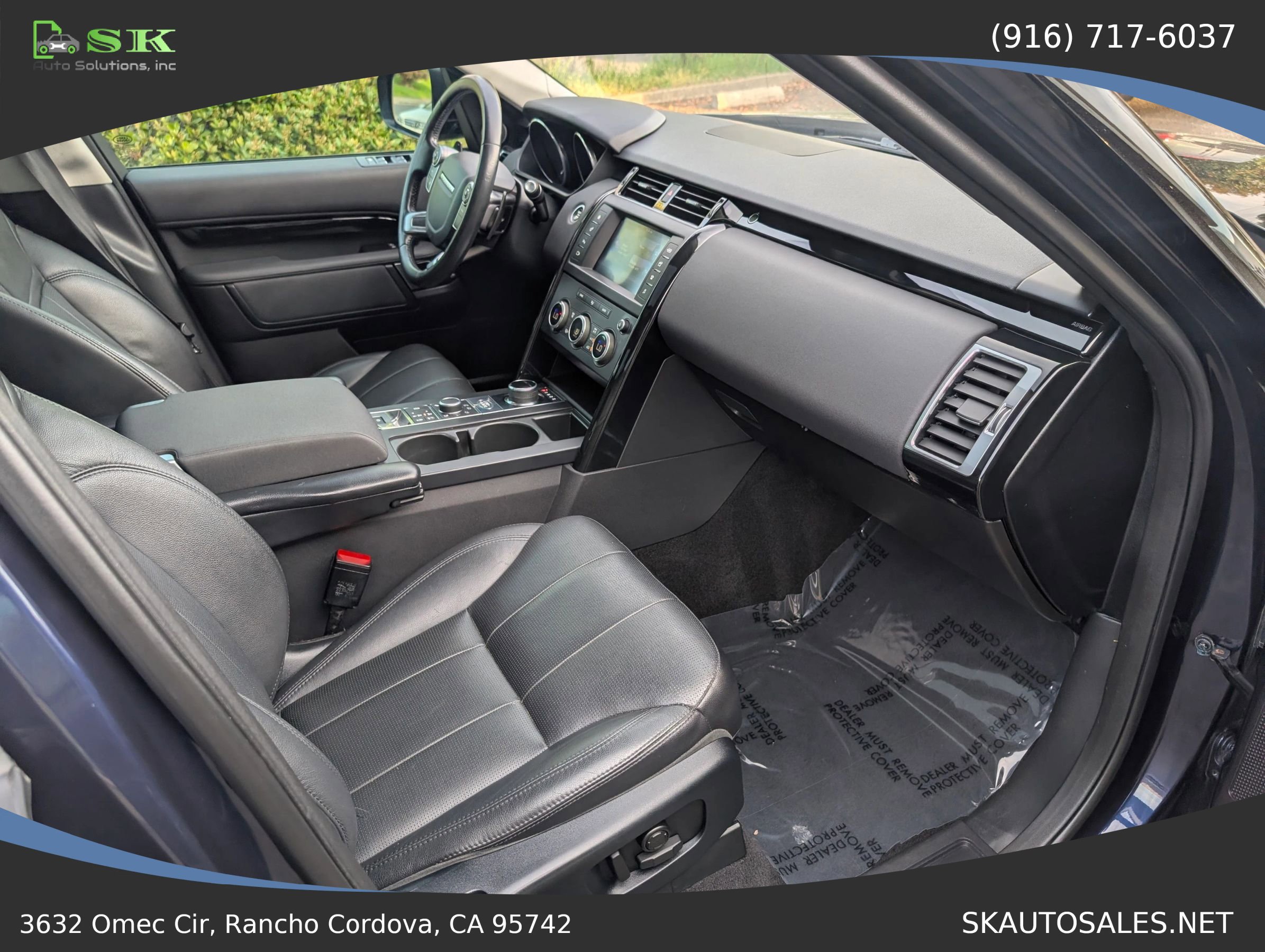 Used 2017 Land Rover Discovery SE image 14