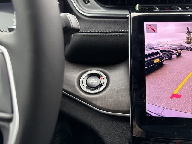 New 2025 Jeep Grand Cherokee Limited AWD/4WD image 17