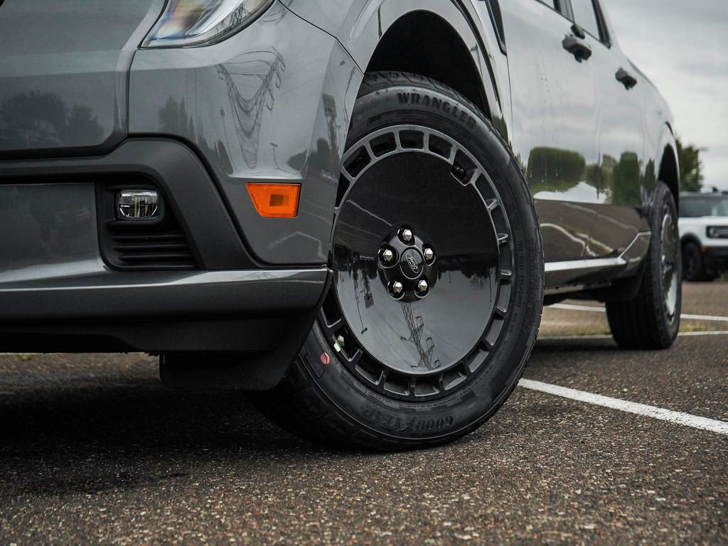 New 2026 Ford Maverick Lobo AWD/4WD image 5