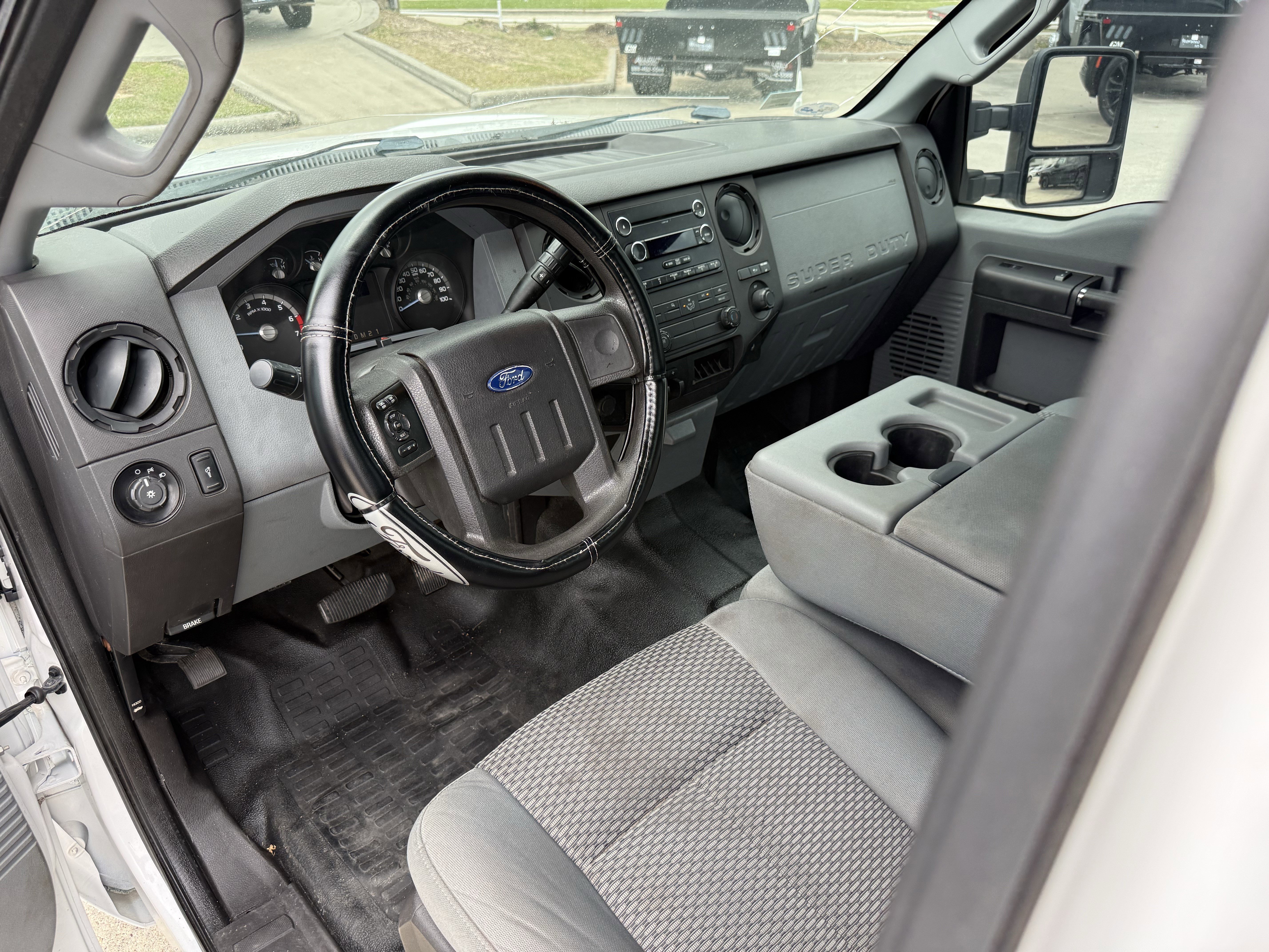 Used 2015 Ford F250 XL w/ Power Equipment Group RWD image 13