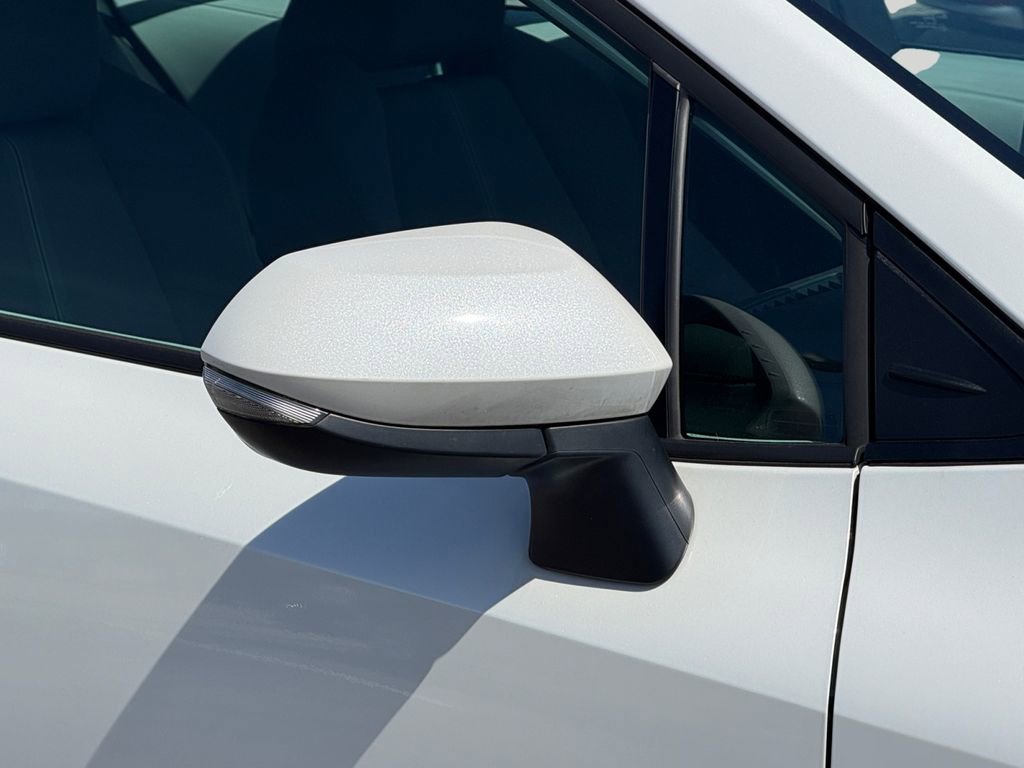 Used 2023 Toyota Corolla SE image 11