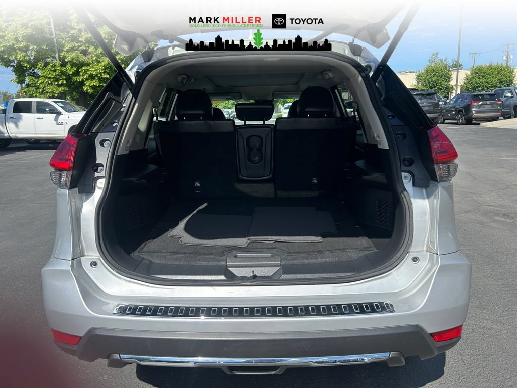 Used 2017 Nissan Rogue SL w/ SL Premium Package AWD/4WD image 19