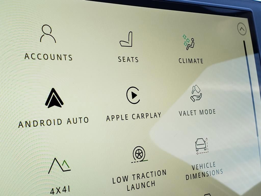 New 2025 Land Rover Range Rover SE image 24