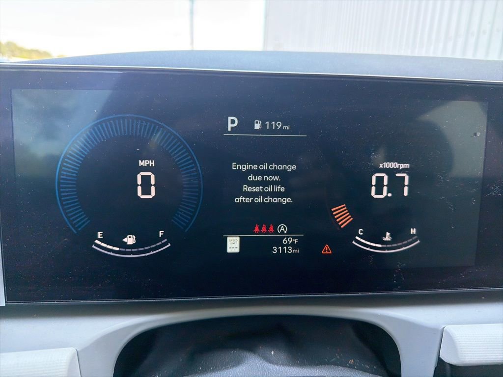 Used 2025 Hyundai Tucson SE image 18