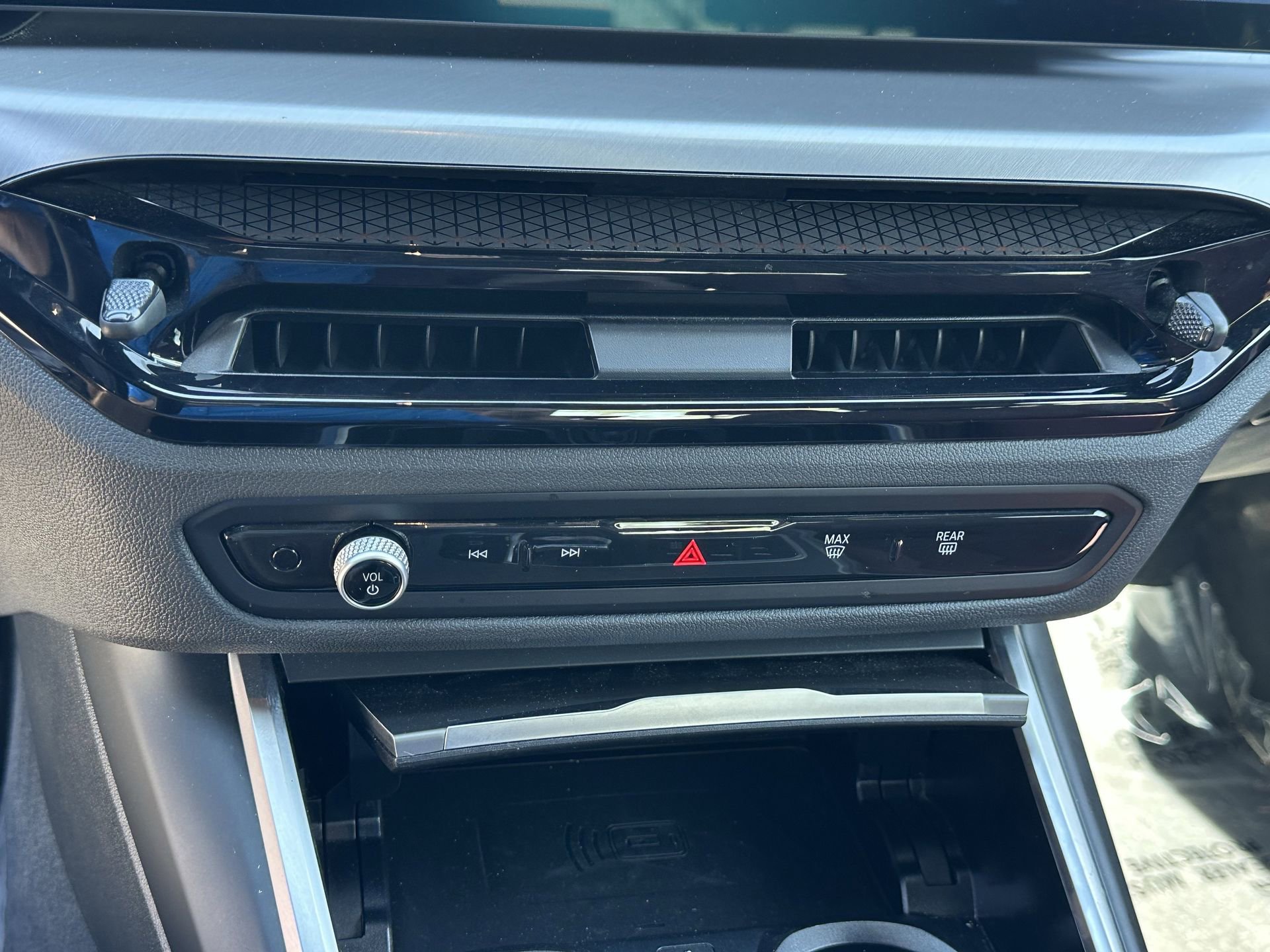 Certified 2025 BMW 330i xDrive Sedan image 29