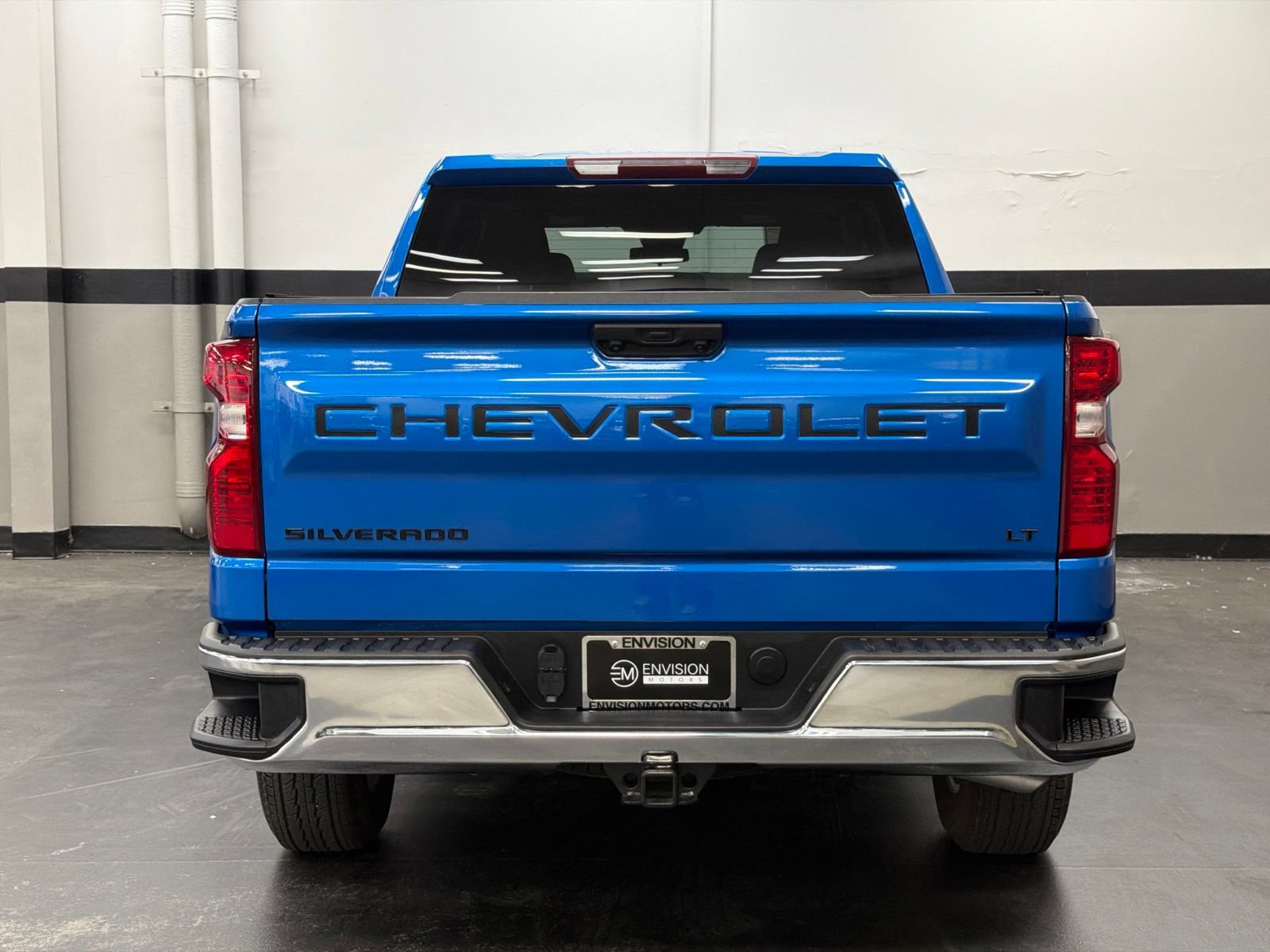 Used 2024 Chevrolet Silverado 1500 LT w/ LPO, Dark Essentials Package RWD image 11