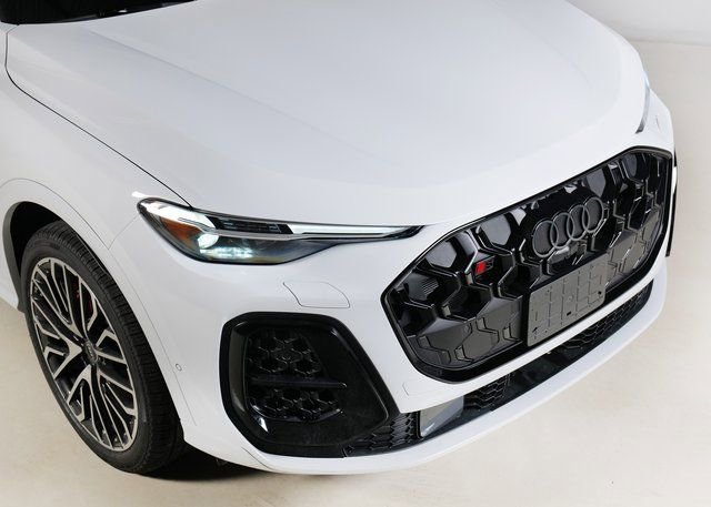 New 2025 Audi SQ5 Prestige image 29