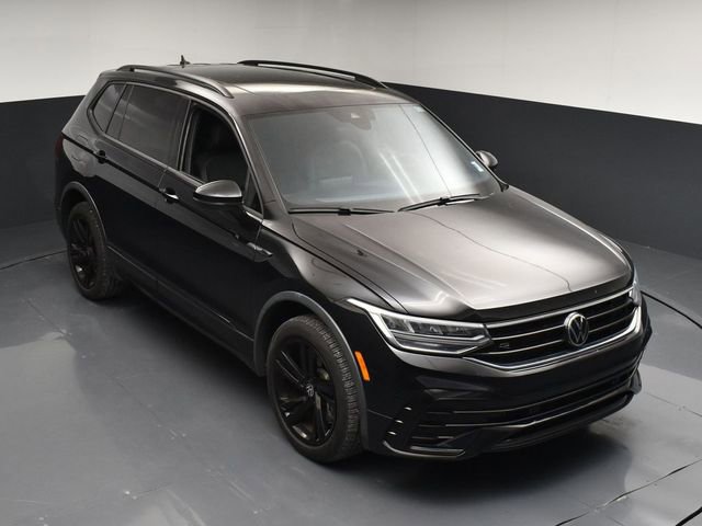 Used 2023 Volkswagen Tiguan SE R-Line image 43