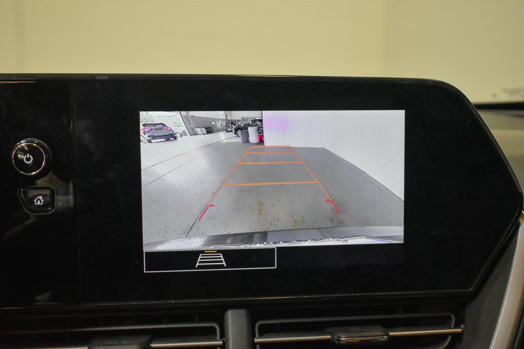 Used 2024 Chevrolet Trax LS w/ LS Convenience Package image 16