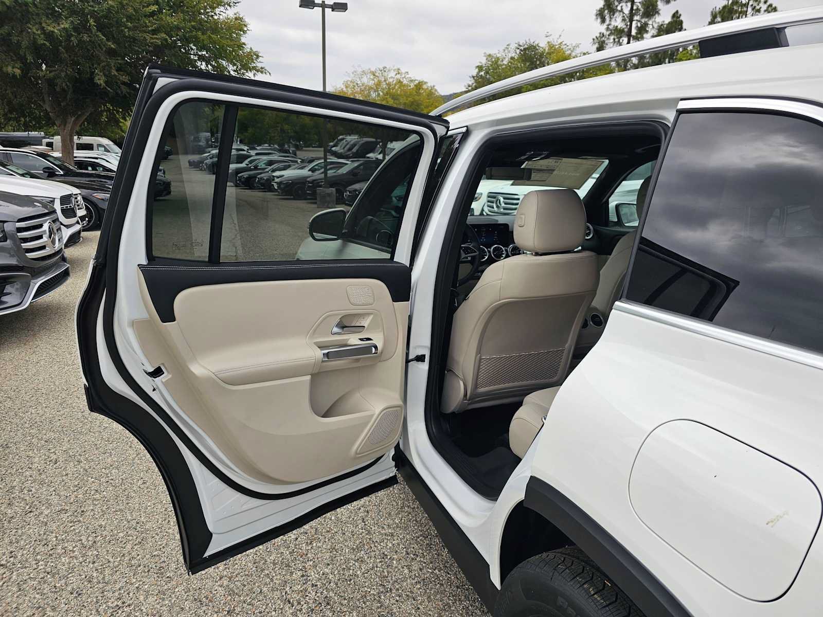 New 2026 Mercedes-Benz GLB 250 image 15