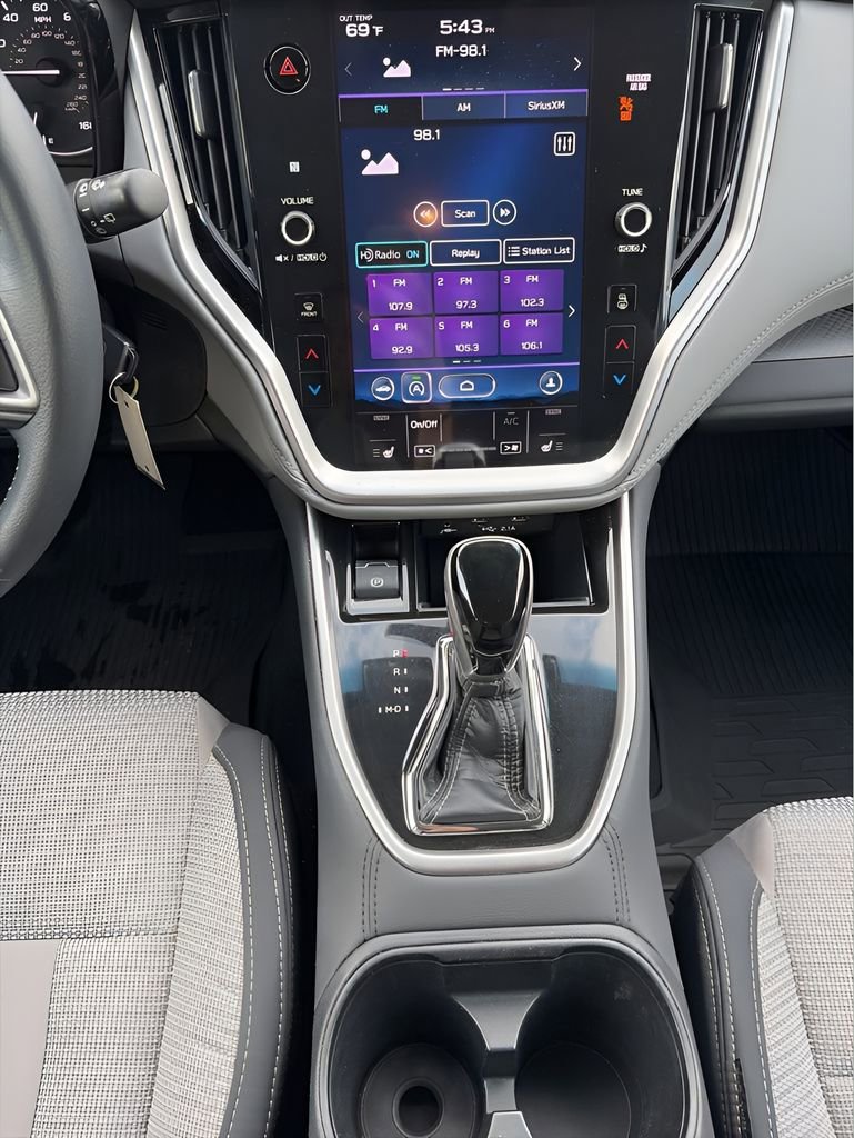 Used 2022 Subaru Outback Premium AWD/4WD image 11