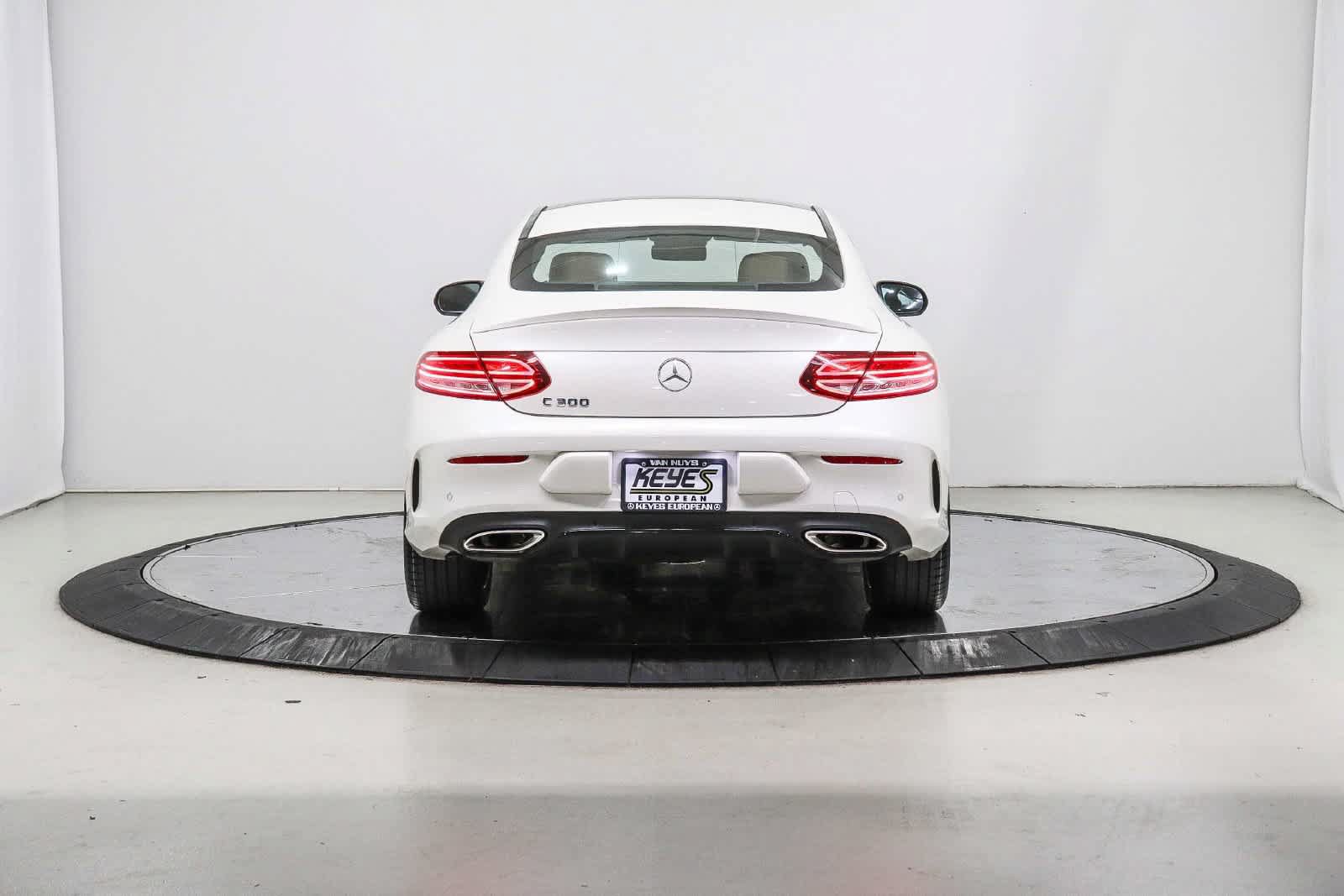 Used 2022 Mercedes-Benz C 300 Coupe image 3