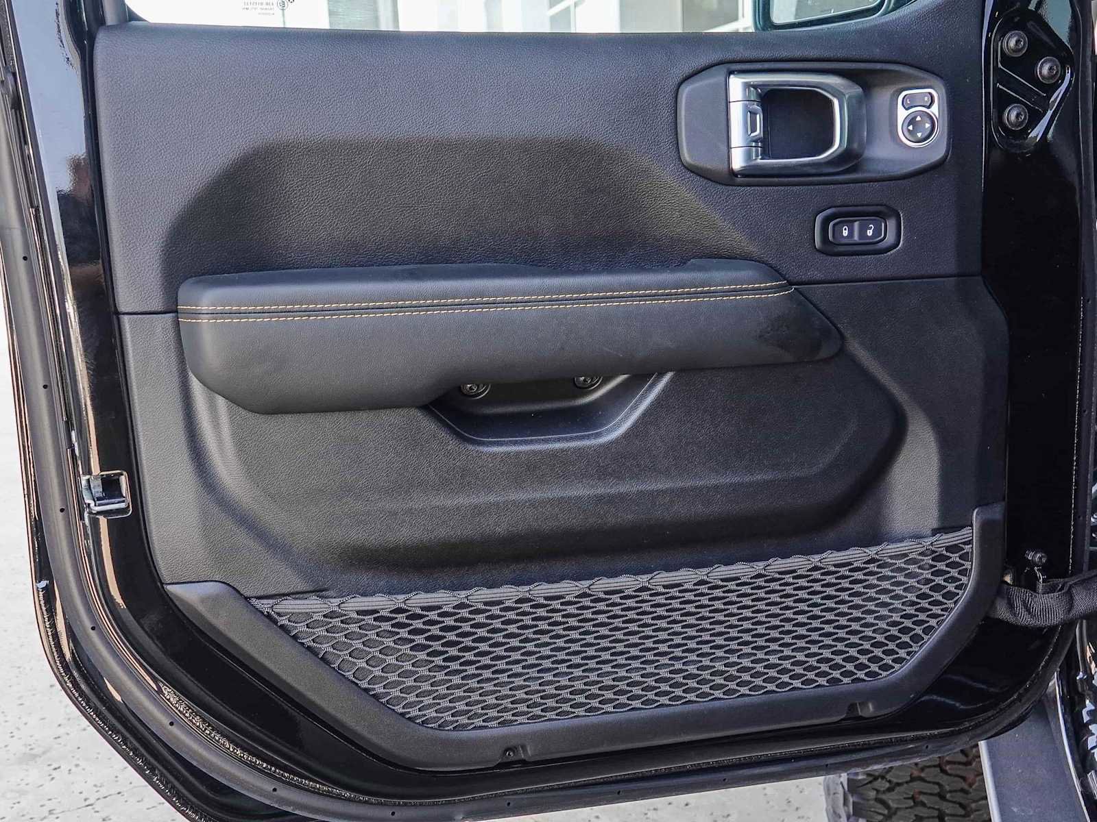 New 2025 Jeep Wrangler Unlimited Rubicon 392 image 19