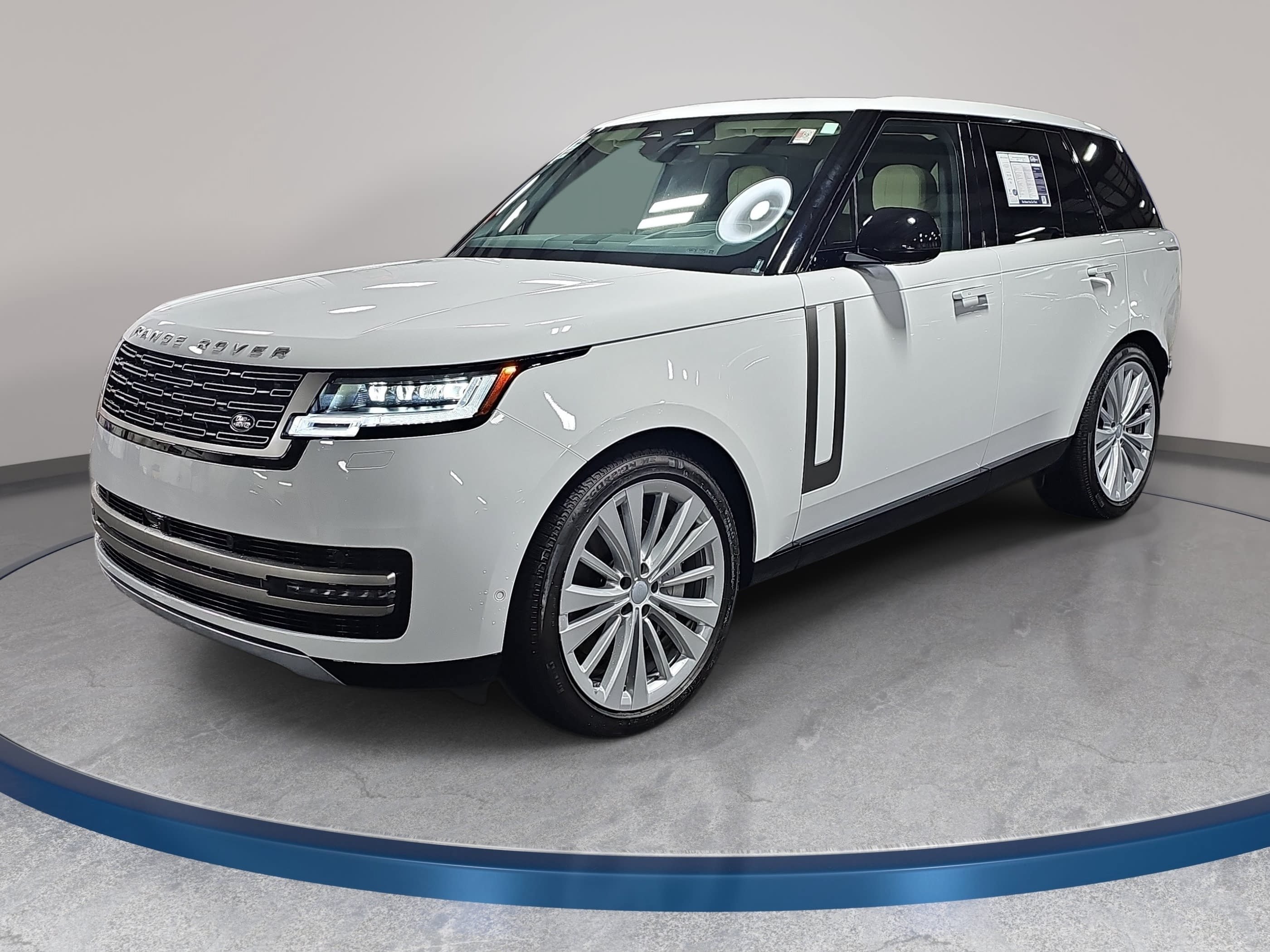 Used 2025 Land Rover Range Rover SE AWD/4WD image 1