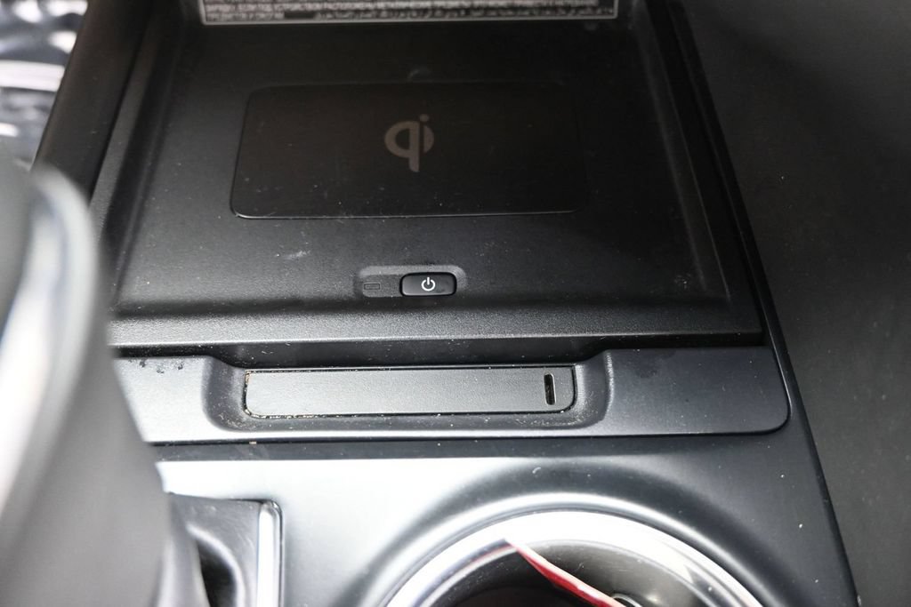Used 2018 Toyota Camry XLE FWD image 28