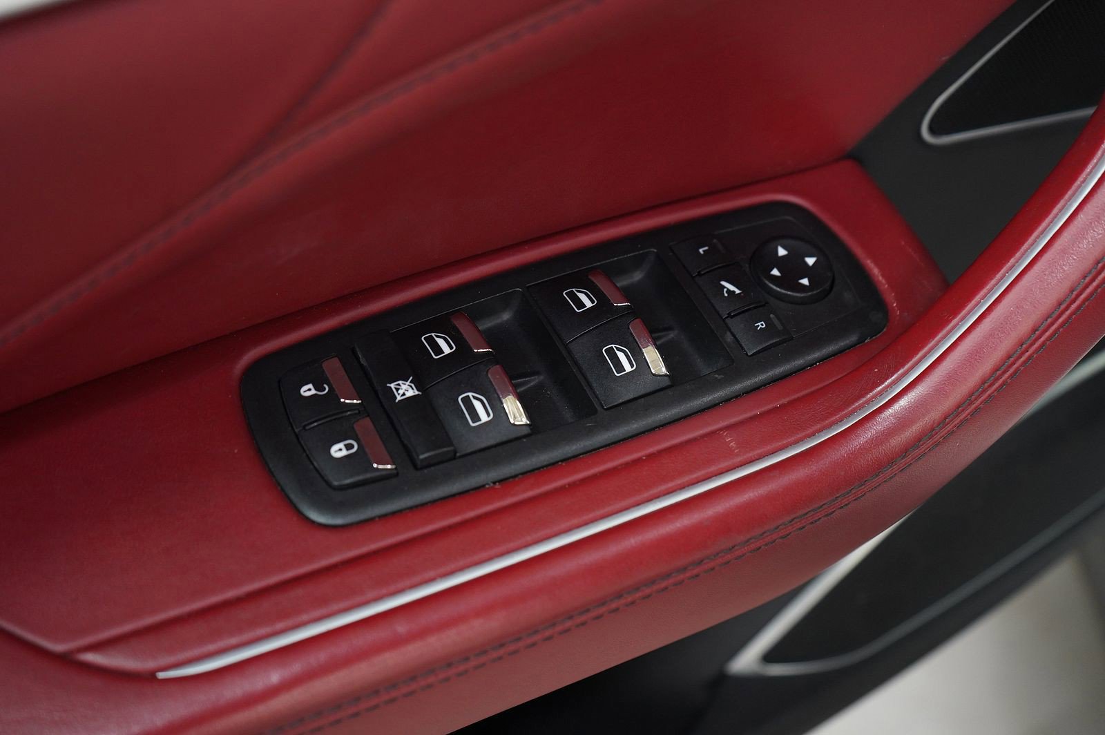 Used 2019 Maserati Levante GTS AWD/4WD image 17