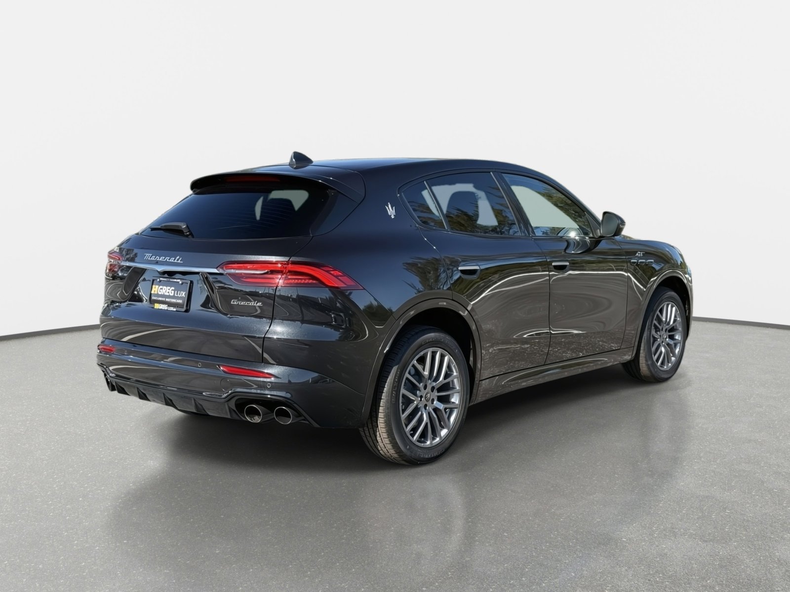 Used 2023 Maserati Grecale GT image 3